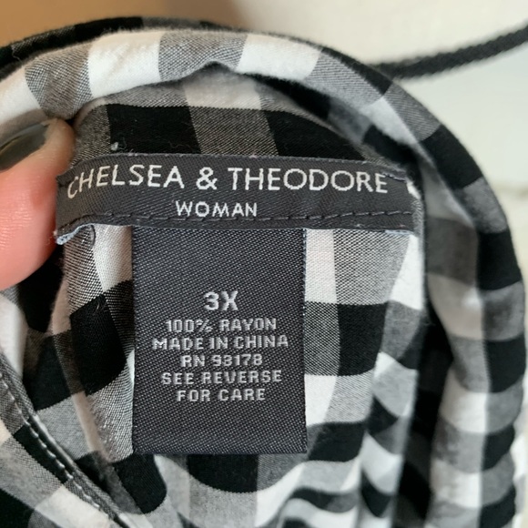 Chelsea & Theodore Black White Checkered Blouse Plus Size 3X - Picture 6 of 6